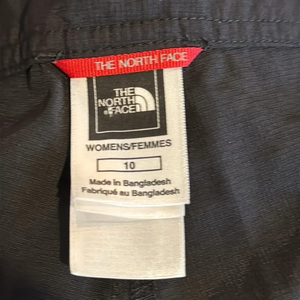 The North Face‎ Black Cargo Shorts Performance Fit